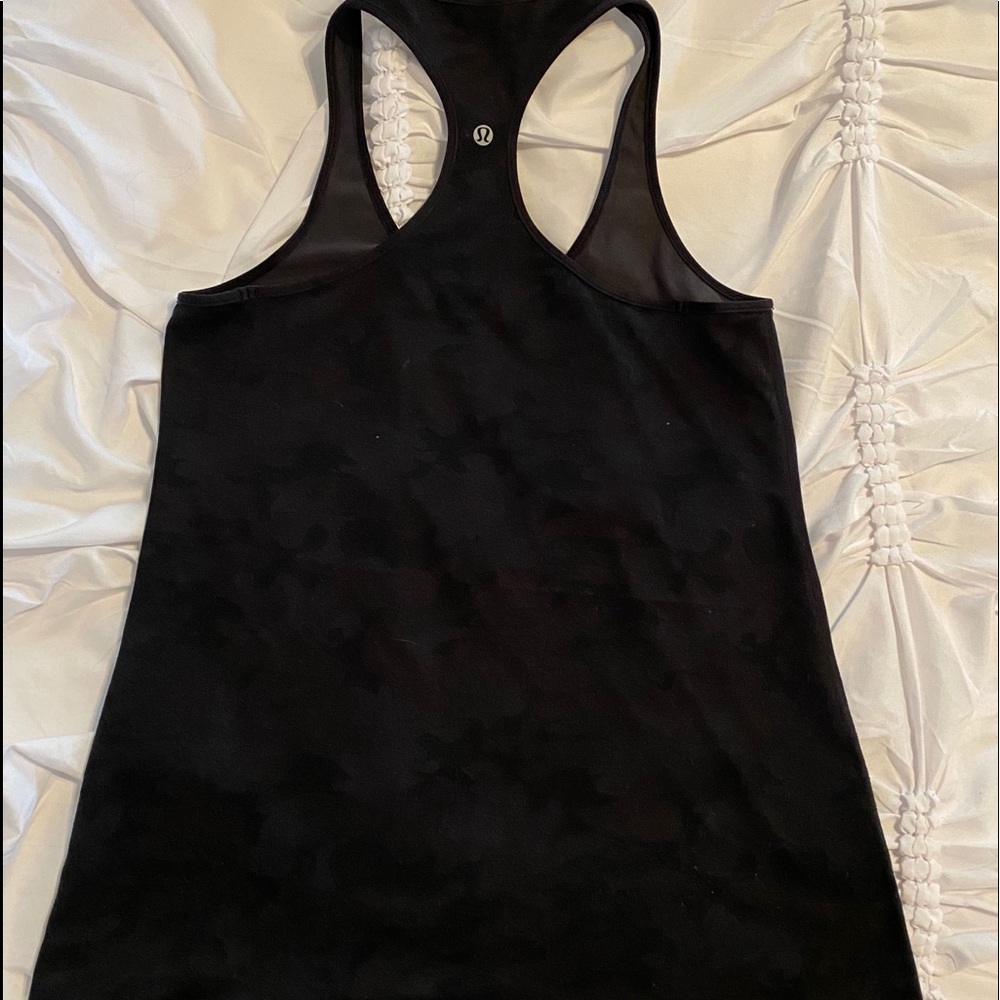 Lululemon workout tank